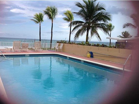 5th image of 4300 El Mar Dr APT 4