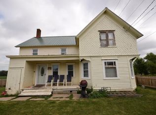 8320 W Freistadt Rd, Mequon, WI 53097