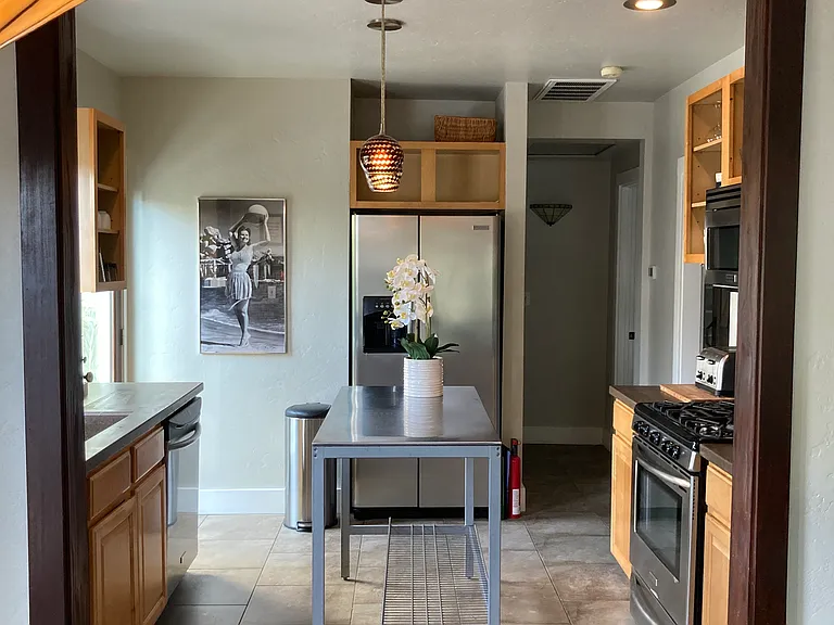 3720 Crestwood Pl — Photo 7