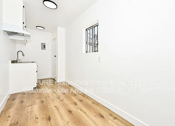 1 bed, 1.0 bath, 500 sqft, $1,695 — Photo 3