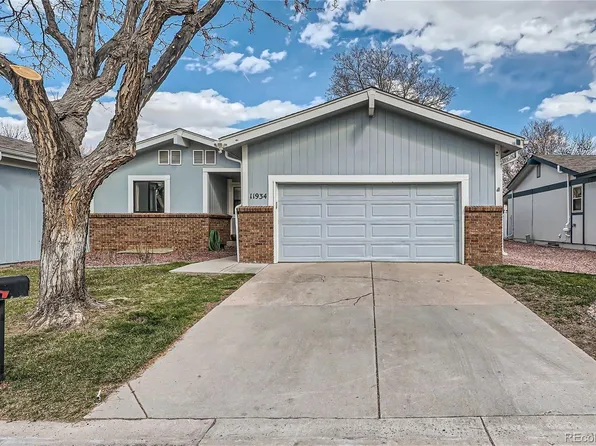 11934 E Maple Avenue, Aurora, CO 80012