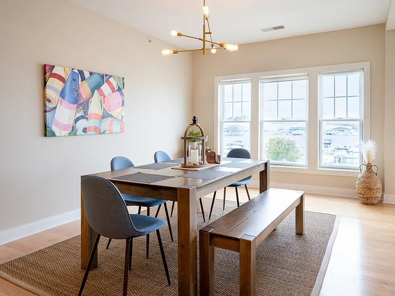 917 W Savidge St #27 — Photo 21