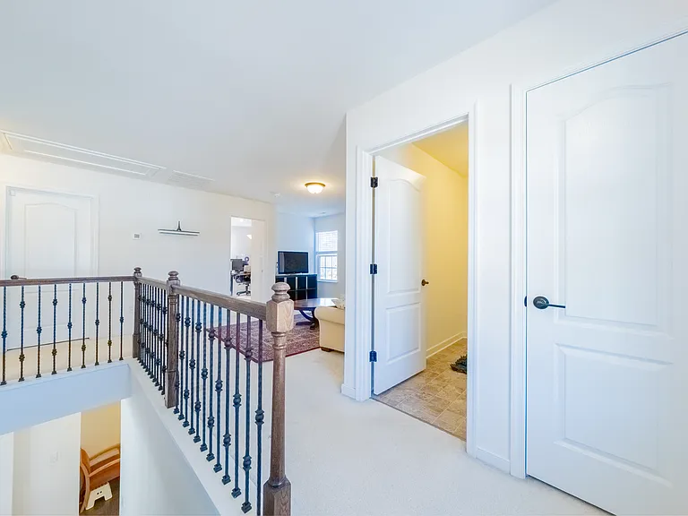 10878 Holman Ridge Rd — Photo 44