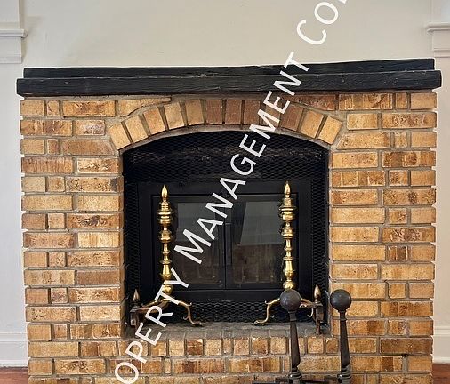4th image of 135 S Ogden St