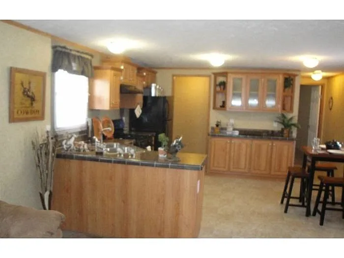 501 Railside Dr photo 1