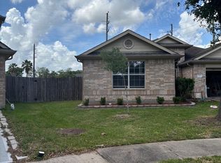 702 Hollyhock Dr, Stafford, TX 77477