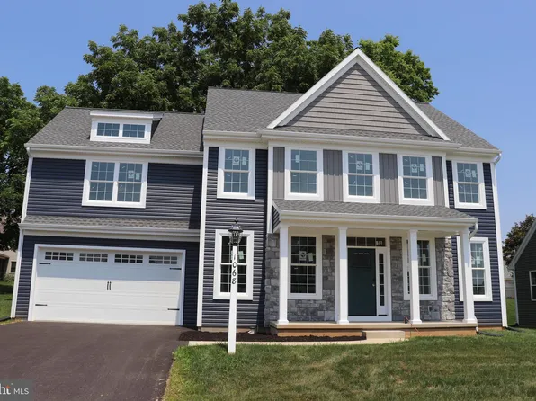 1068 Greenview Dr #32, Lancaster, PA 17601