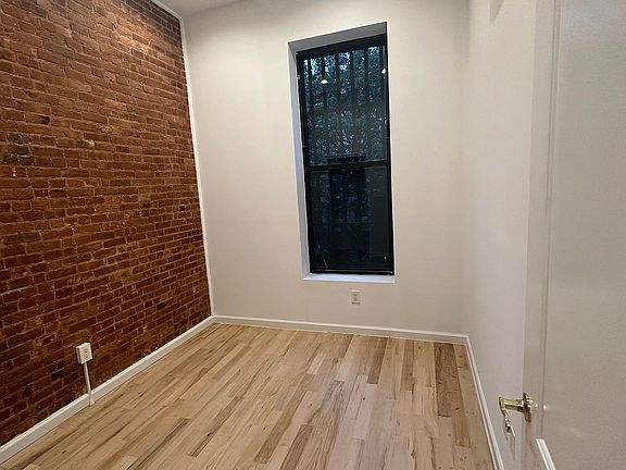 4th image of 103 W 131st St #1