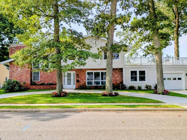 12 Oakview Dr, Northfield, NJ 08225
