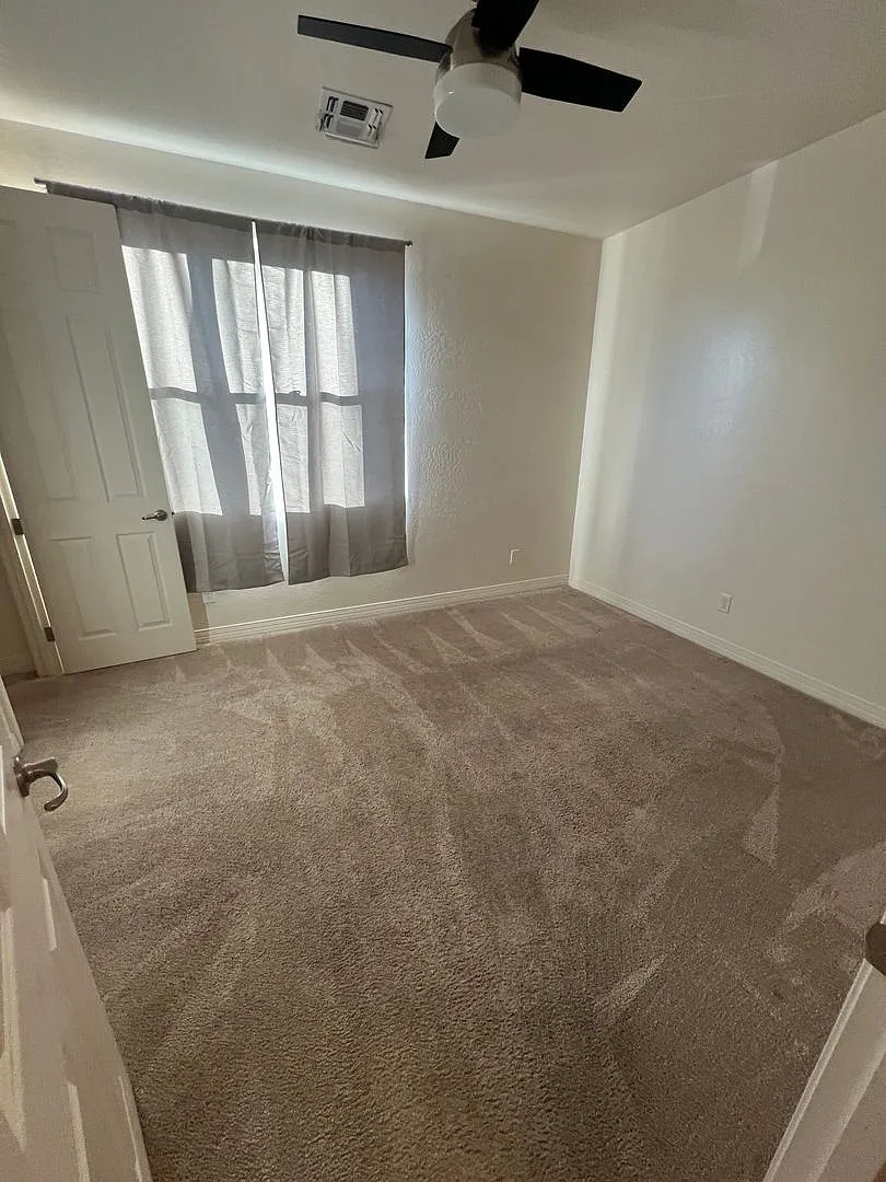 Building Photo - 2761 W Pico Del Monte Cir