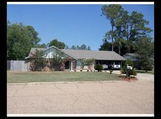 854 Bluewood Dr, Biloxi, MS 39532