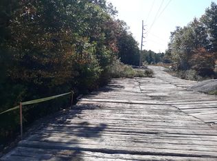 1 Mountain Rd, Biddeford, ME 04005