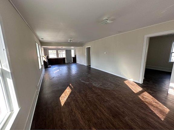 2nd image of 1623 W 20th St