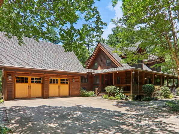 184 Ramble Hill Ln, Hendersonville, NC 28739