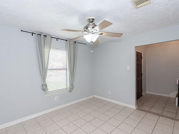 4th image of 17315 Glenhew Rd