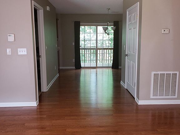 3rd image of 1809 W Lakeview Dr APT 26