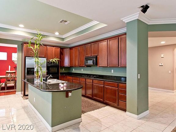 5th image of 9712 Royal Lamb Dr