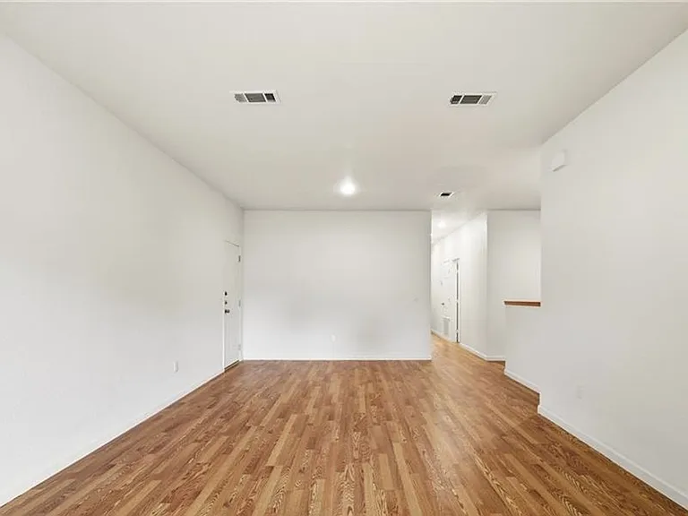 704 Norris Ave — Photo 7