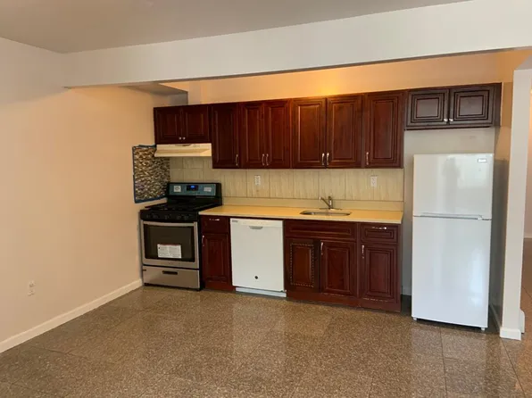 (undisclosed Address), Bronx, NY 10456