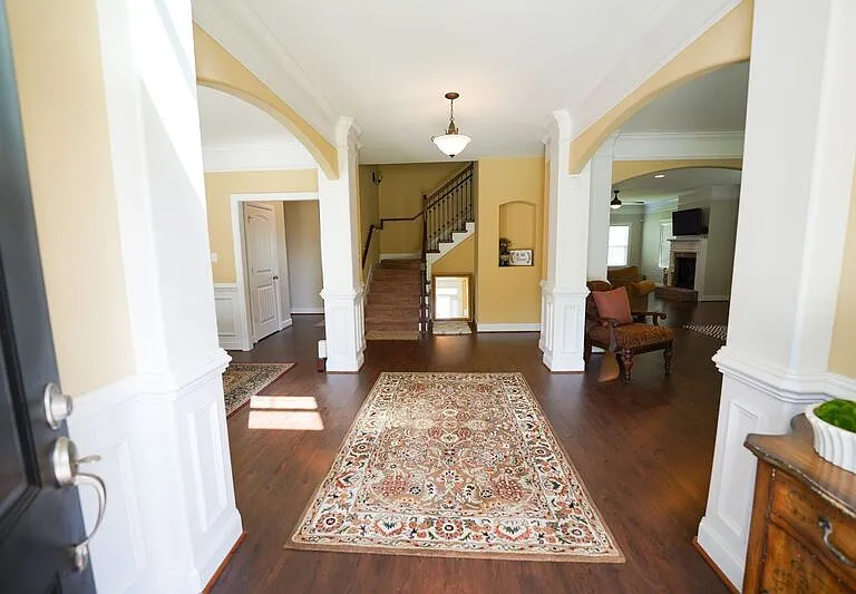 6240 Chief O F Love Rd — Photo 4