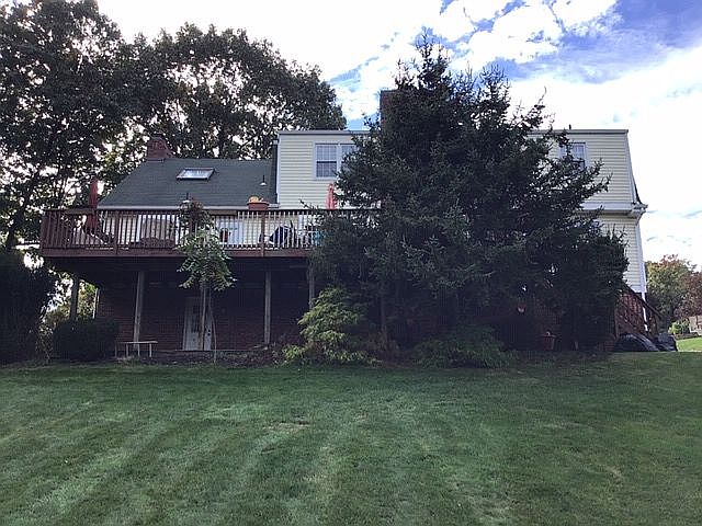 2nd image of 2549 Derby Ct