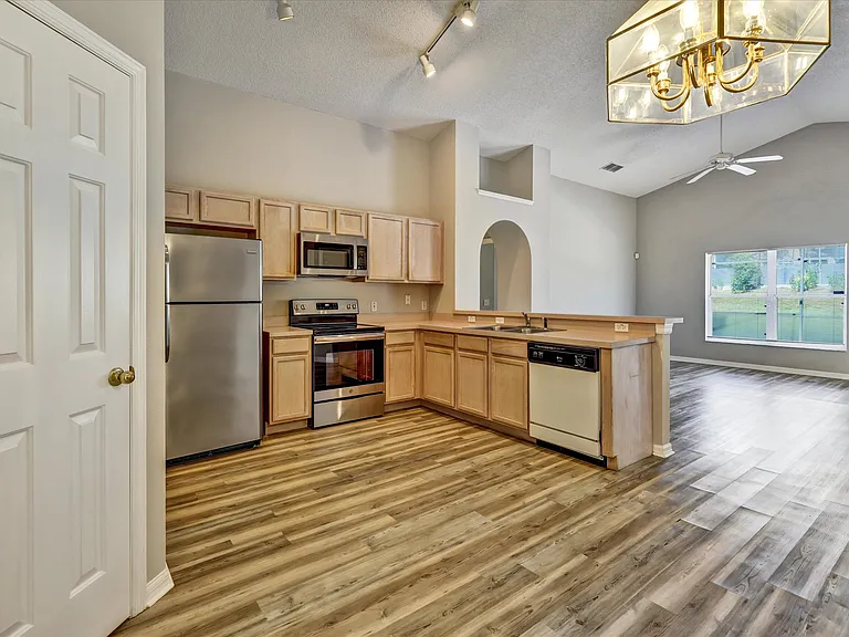 2802 Playing Otter Ct — Photo 10