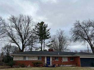 33749 Hamlin Ct, Farmington, MI 48335