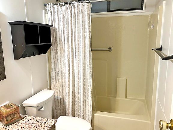 4th image of 274 Westgate #274