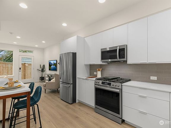 5th image of 3727 D S Dawson Street