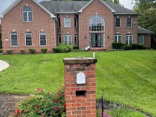 16603 Pleasant Colony Dr, Upper Marlboro, MD 20774