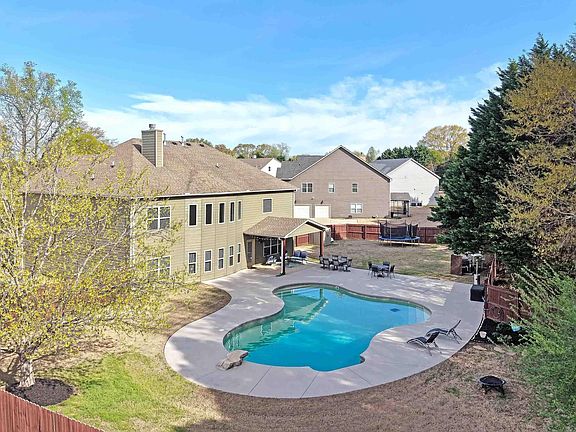 2nd image of 229 Tea Olive Pl