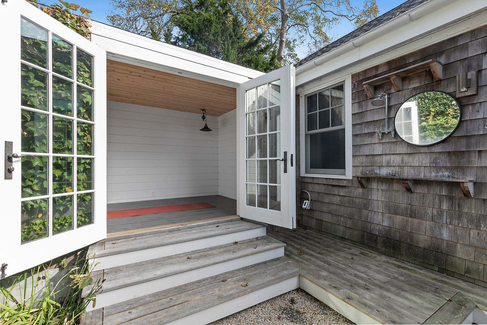  Yoga Shed & Shower