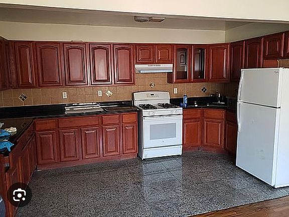 3rd image of 170-34 93rd Ave #3