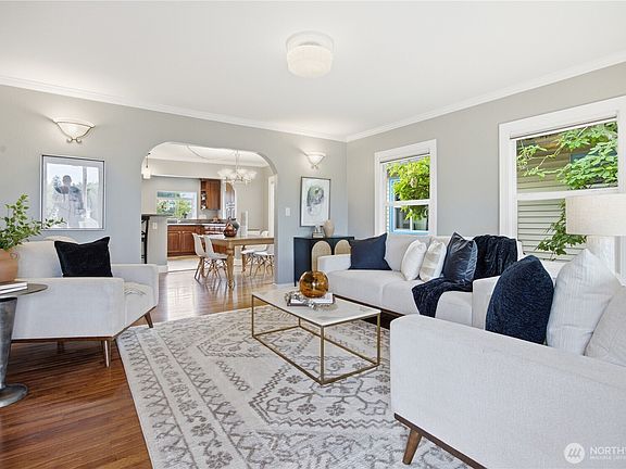 3rd image of 7623 46th Avenue S