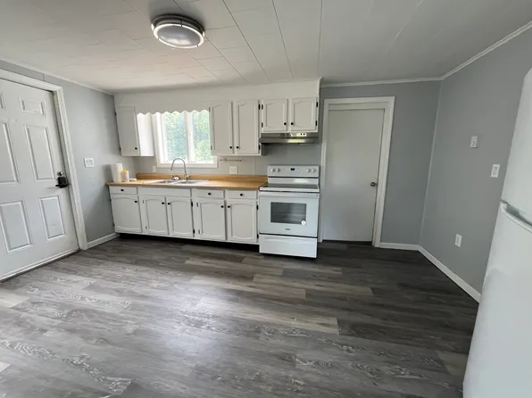 499 Hartford Pike #3, Dayville, CT 06241