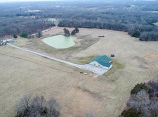 9151 E Van Court Rd, Hallsville, MO 65255