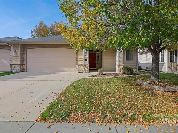 328 S Golden Eagle Ln, Eagle, ID 83616