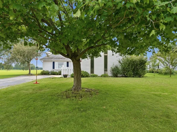 10119 Dunkelow ROAD, Franksville, WI 53126