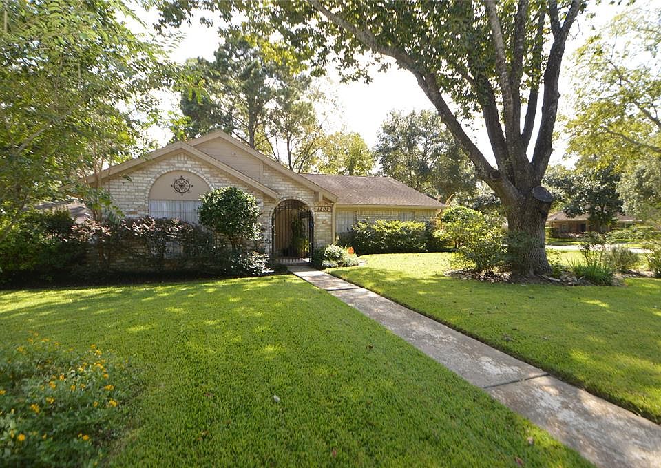 1st image of 1202 Forsythe Ln