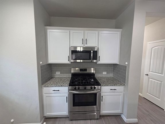 5th image of 4305 Porter Farm Rd