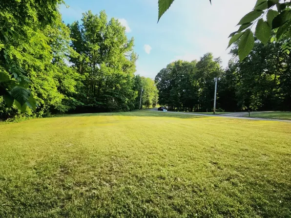 Woodgate Dr, Humboldt, TN 38343