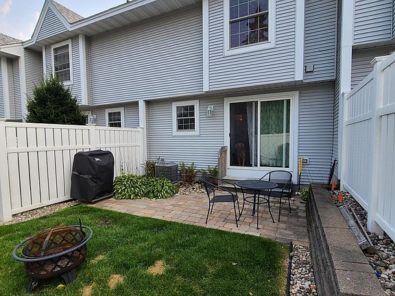 2nd image of 10649 Sherman Dr