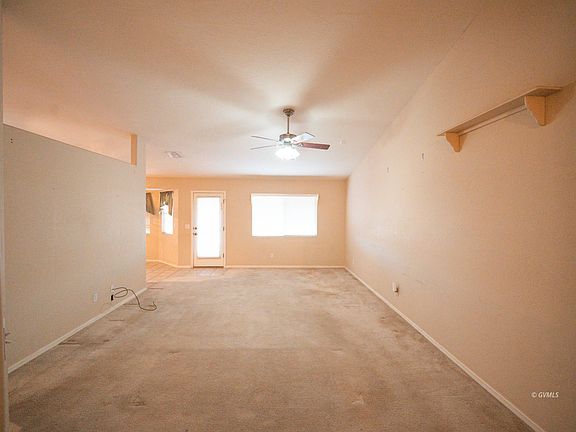 4th image of 1507 S Pheasant Ln