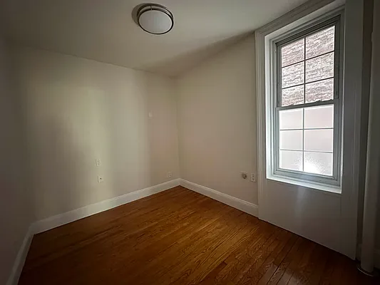 Rented by Oxford Property Group | media 6