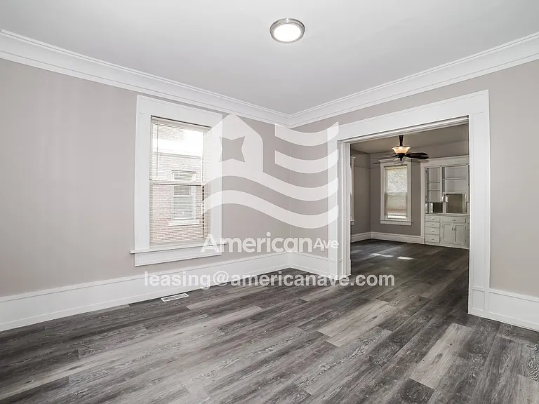 1696368_003_wm_-_living_room_12971977.jpg