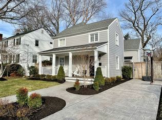 2509 Davis Ave, Alexandria, VA 22302