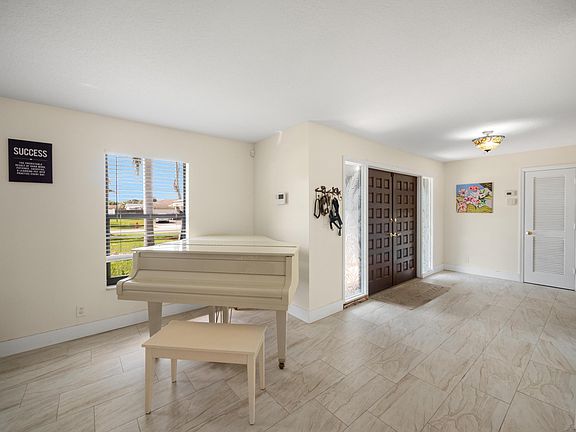 3rd image of 3164 Medinah Circle E