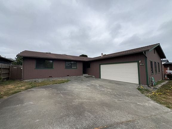 2nd image of 40 Robbie Ln