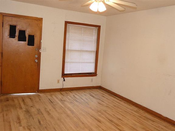 2nd image of 843 E North 15th St