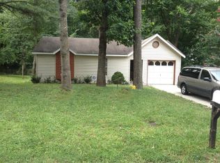 678 Burnt Creek Dr, Lilburn, GA 30047